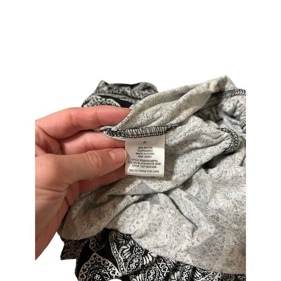 Pink Republic ladies romper black & white paisley boho chic Sz Small resort wear - Picture 10 of 11
